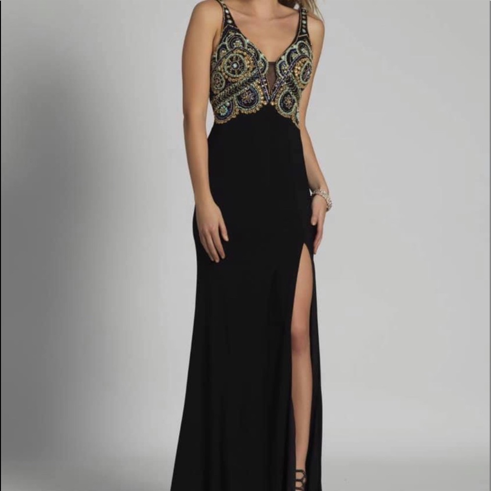 Dave and Johnny formal gown.
